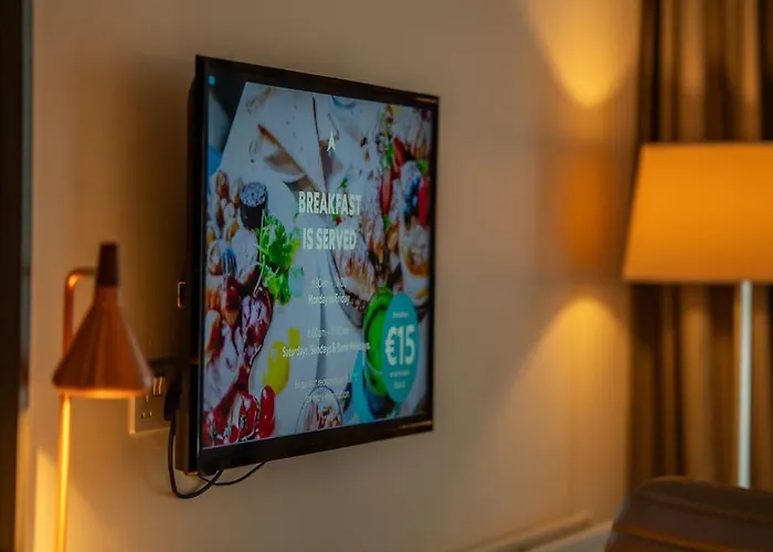 Отель The Address