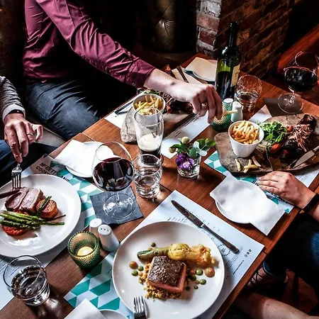 酒店 The Address 4*